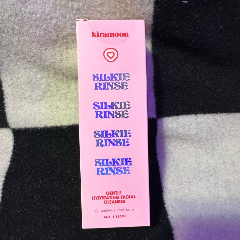 NIB Kiramoon Silkie Rinse Facewash
